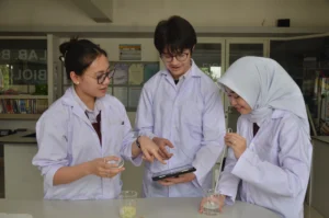 Students of Sekolah Victory Plus, an international school in Bekasi, experienced hands-on learning in SVP’s cutting edge facilities.